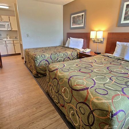 Sun Suites Of צ'סאפיק מראה חיצוני תמונה