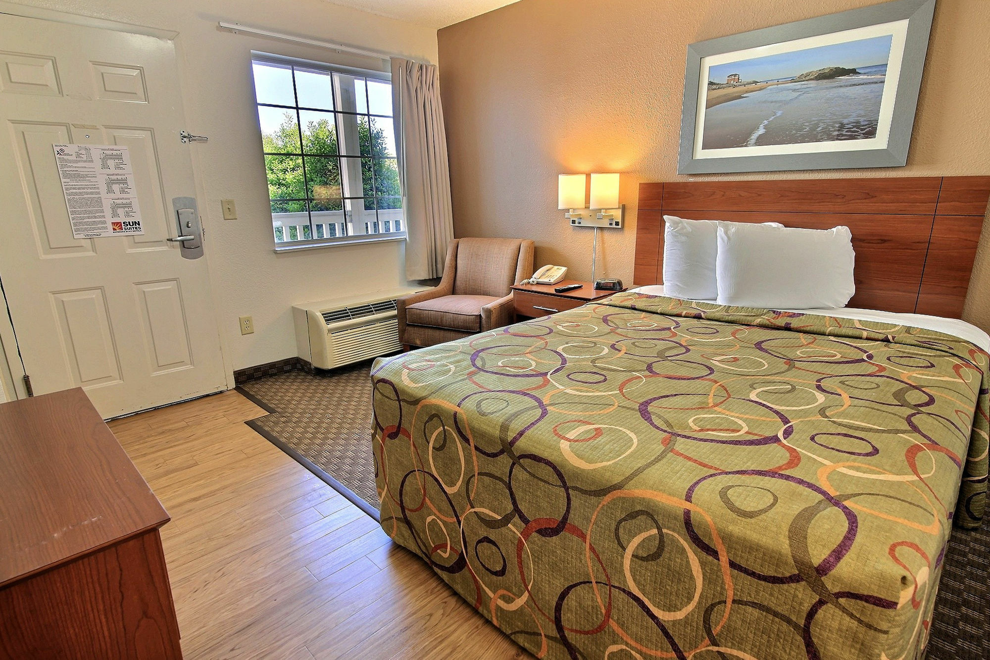 Sun Suites Of צ'סאפיק מראה חיצוני תמונה
